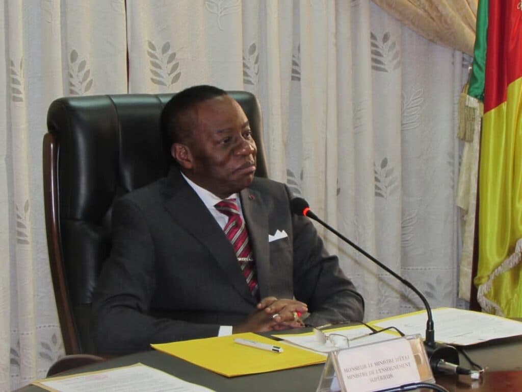 Études supérieures : Environ 30 000 étudiants camerounais poursuivent leurs études à l’étranger.
