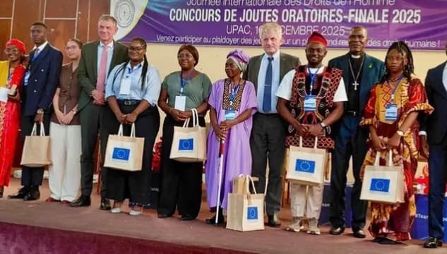 Marie Nadine Biloa, malvoyante, remporte le troisième concours des joutes oratoires de l’UE au Cameroun
